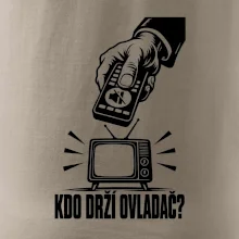 Kdo drží ovladač?