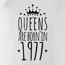 Queens are born in 1978