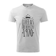 Queens are born in 1970 Queens are born in 1970