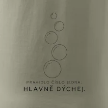 Hlavně dýchej pět stoupajících potápěčských bublin