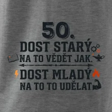 50 - dost starý na to vědět jak  - modrý nápis