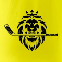 Lev s hokejkou v tlamě