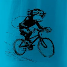 Opice s batohem na kole