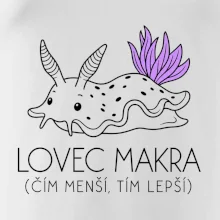 Lovec makra nahožábrý mořský plž s fialovými žábrami