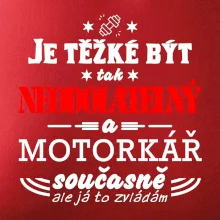 Je těžké být tak neodolatelný - motorkář