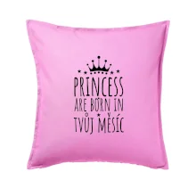 Princesses are born in (vlastní nápis měsíc narození)