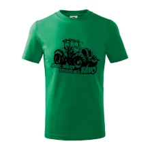 Holky, traktor stojí víc než bávo