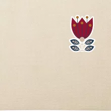 Folklor na prsu květina čtyřlistá