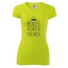 Princesses are born in (vlastní nápis měsíc narození)