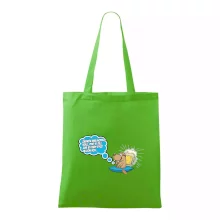 Žádnou malinovku, ale pivo