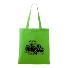 Holky, traktor stojí víc než bávo