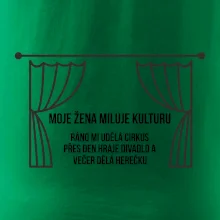 Žena miluje kulturu