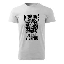 Lev a meče králové se rodí v srpnu
