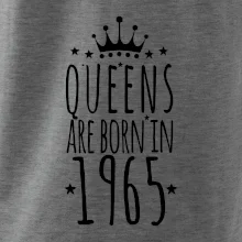 Queens are born in 1965
