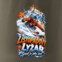 Listopadový lyžař král zasněžených svahů