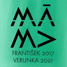 Máma v geometrickém fontu se jmény