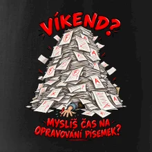Víkend učitele pod hromadou písemek k opravě