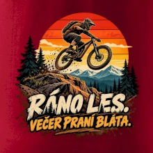 Ráno les večer praní bláta na kole