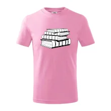 Knihy černobílé na sobě