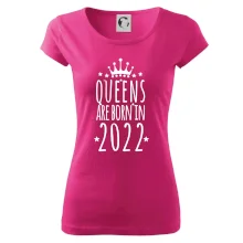 Queens are born in 2022