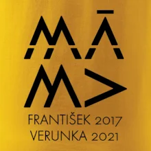 Máma v geometrickém fontu se jmény