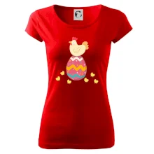 Slepice sedící na velikonočním vejci