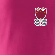 Folklor na prsu květina čtyřlistá