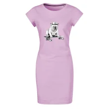 Černobílý buldok na skateboardu