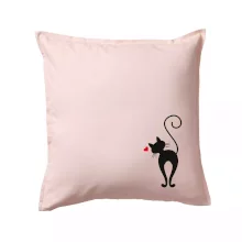 Zamilovaná kočka zezadu