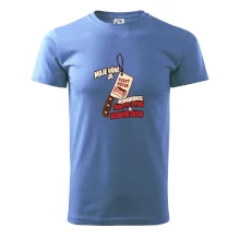 Vůně nafty dýmu a uzeného bůčku