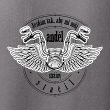 Jezdím tak rychle, aby mi můj anděl strážný stačil