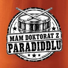 Mám doktorát z paradiddlu - černobílý bubenický odznak