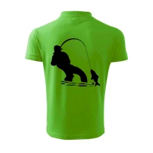 Rybář tahající rybu