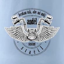 Jezdím tak rychle, aby mi můj anděl strážný stačil