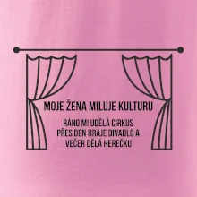 Žena miluje kulturu