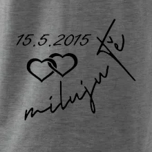 Mikina miluju tě s datumem na rukávu