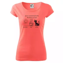 Jsem nenáročný člověk. Ke štěstí mi stačí sluníčko kafe kočka