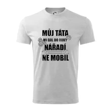 Můj táta mi dal do ruky nářadí