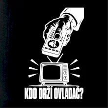 Kdo drží ovladač?