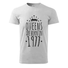 Queens are born in 1977 Queens are born in 1977