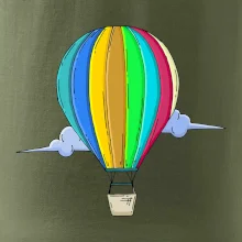 Horkovzdušný balon v oblacích