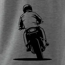 Motorkář na zádech - silnice