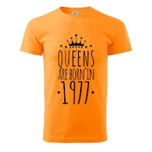Queens are born in 1977 Queens are born in 1977