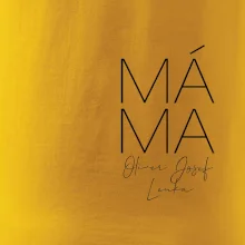 Nápis máma  na prsu se jmény dětí