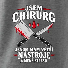 Řezník chirurg s většími nástroji