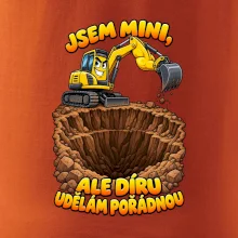 Mini bagr udělá pořádnou díru
