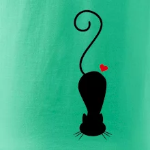 Zamilovaná kočka ležící