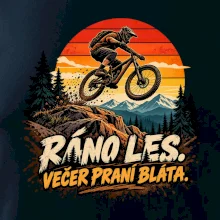 Ráno les večer praní bláta na kole