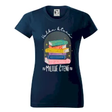 Holka, která miluje čtení