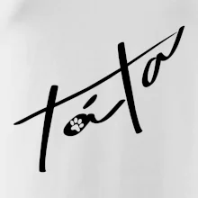 Kočičí táta se jmény na rukávu